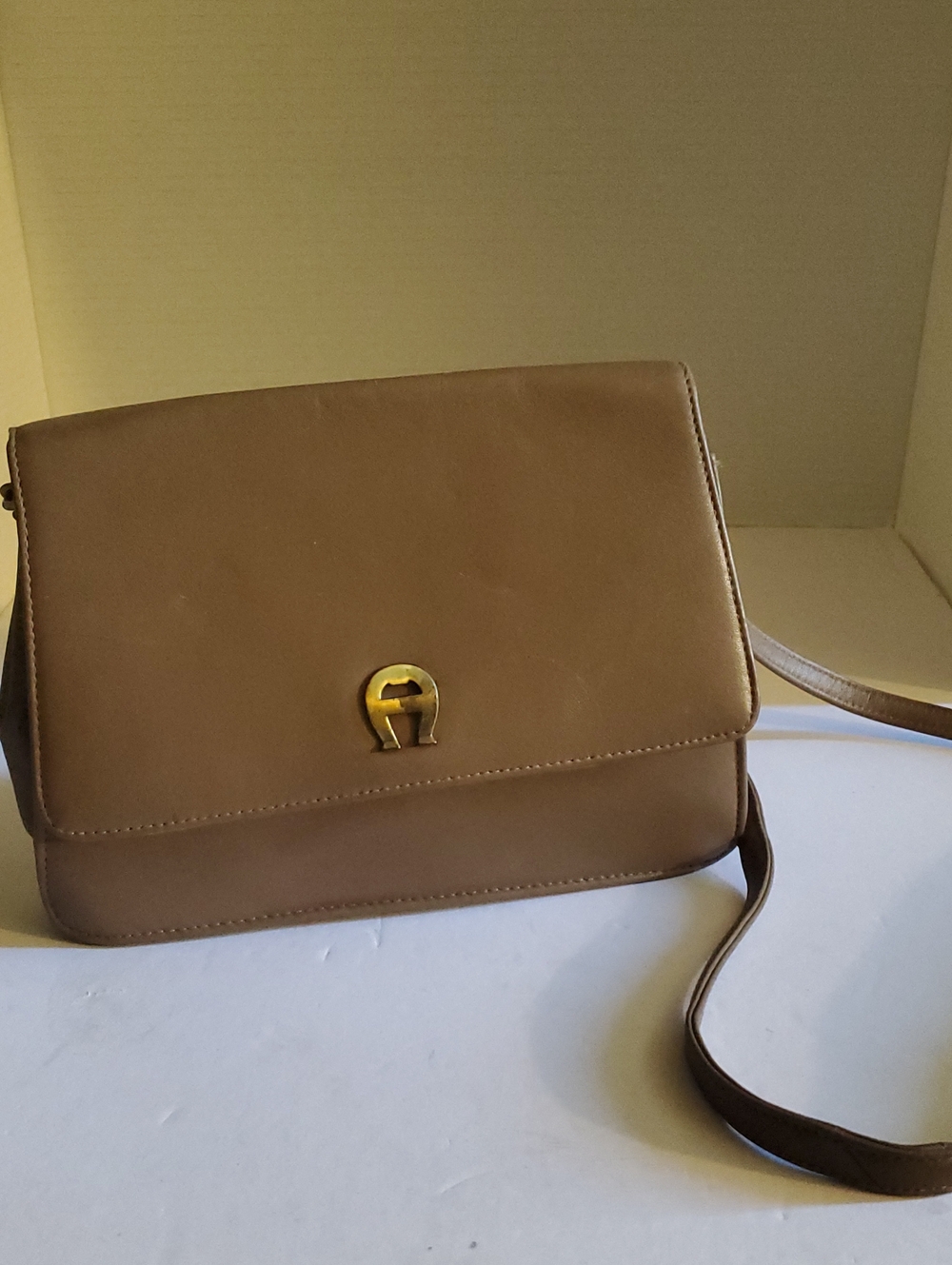 Vintage Entienne Aigner Classic Taupe Leather Shoulder Crossbody Purse